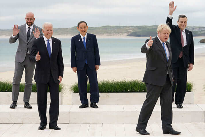 菅首相の国際会議デビュー G7におけるファッション チェック デイリー新潮