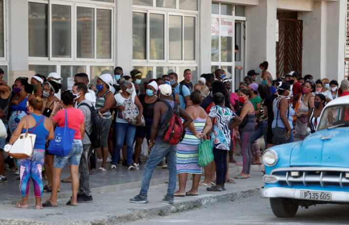 キューバの変革：二重通貨制度廃止のインフレ