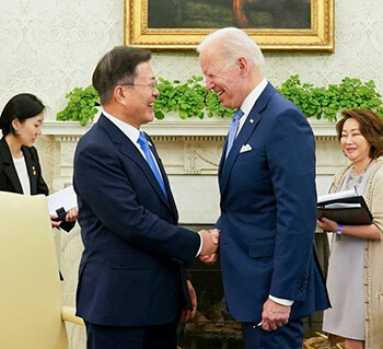 文大統領が豪語した 日本の奇襲攻撃を克服 実際にはほど遠い 脱日本 デイリー新潮