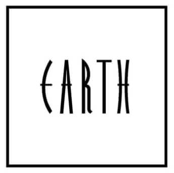 「EARTH」ロゴ