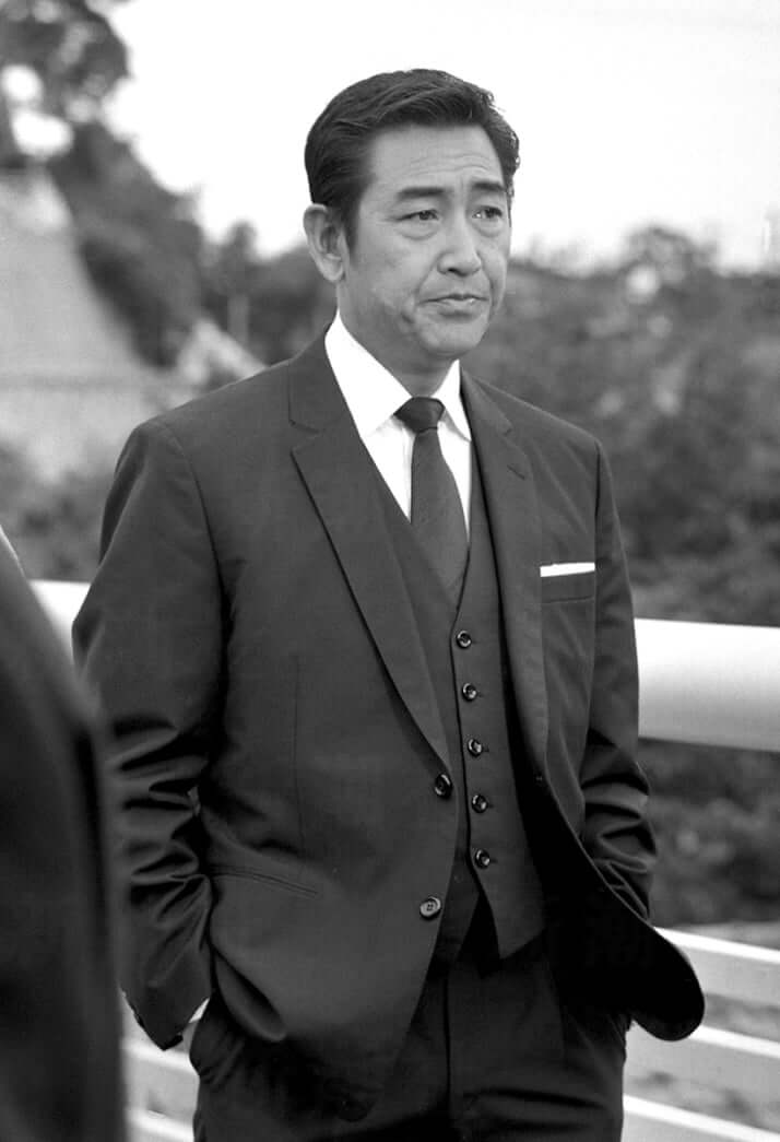 鶴田浩二