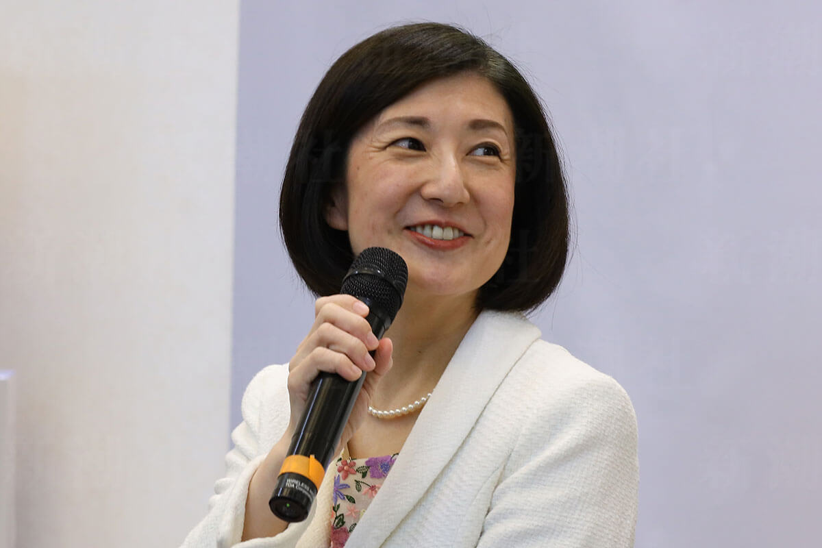 kumiko otuka 大塚久美子氏が“名経営者”として講演会 ネット上では「ギャグではないか」と話題 | デイリー新潮