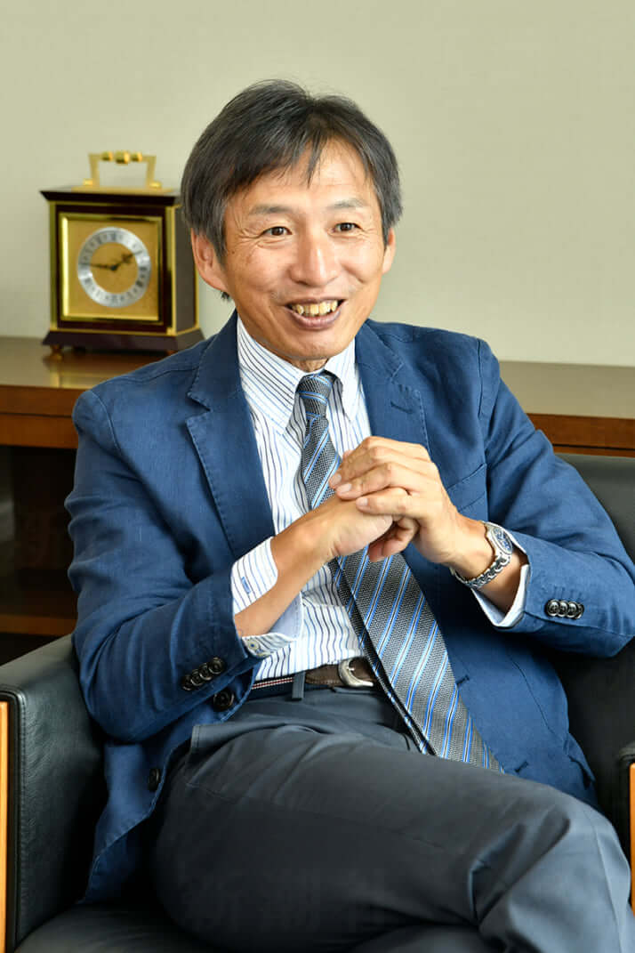 山田邦雄