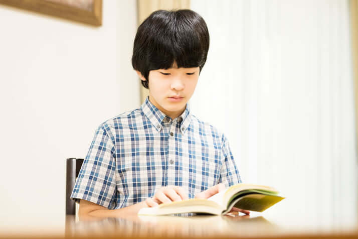 眞子さま 佳子さまの 結婚観 公と私 15歳の悠仁さまの帝王教育への影響は デイリー新潮