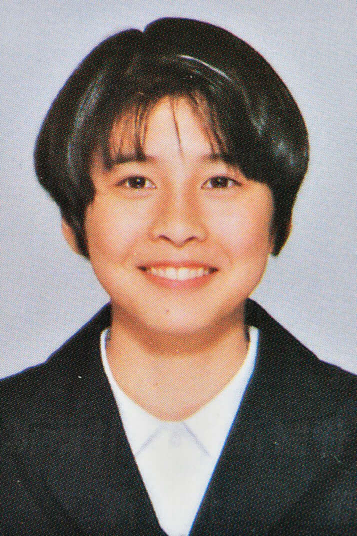 竹内結子さんの死から1年 義父は 遺骨をもう少しそばに置きたい気持ちだと聞いた デイリー新潮