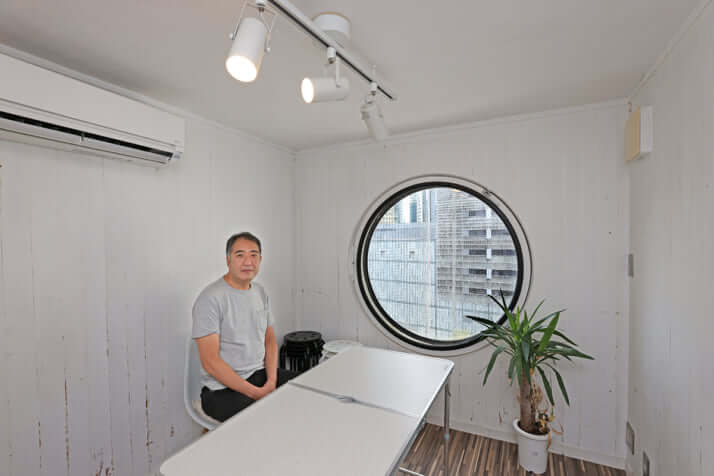 中銀カプセルタワービル11