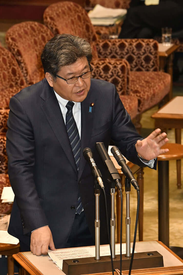 萩生田文科相