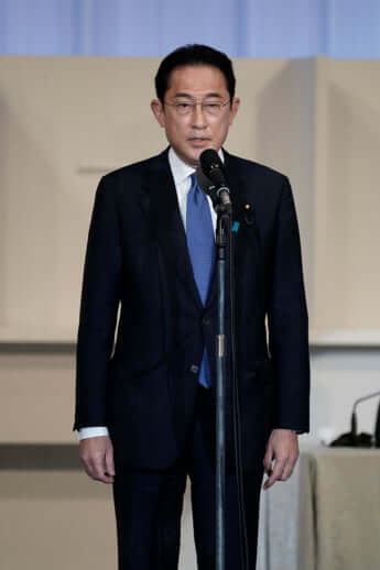岸田文雄