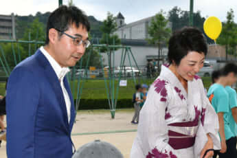 河井案里、河井克行
