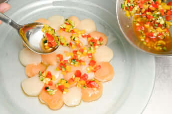 紅白ほたての彩カルパッチョ　レシピ4