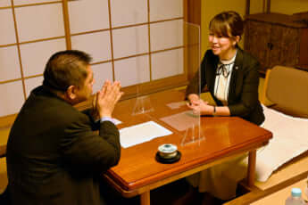 高橋ゆき、佐藤優