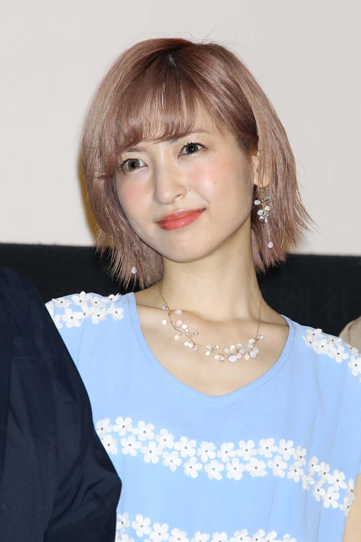 35年前、松田聖子が沙也加さんと共に退院した際、病院前に3000人、お ...