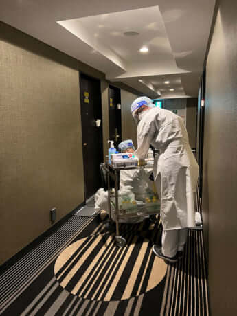 オミクロンの濃厚接触者13