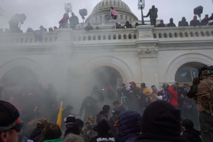 空恐ろしき、民主主義の破壊者「再登板」待望の気運