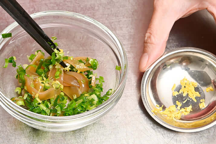 ネギとレモンの塩辛和え　レシピ2