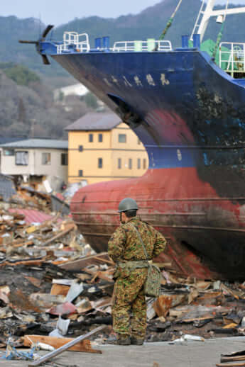 自衛隊（東日本大震災災害の被災地での活動の様子）