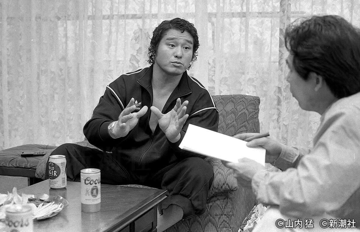 「天龍さん、全日本に残る選択はあるんですか?」苦渋の表情を浮かべる天龍源一郎と向き合った瞬間 伝説のカメラマンが明かす舞台裏 | デイリー新潮