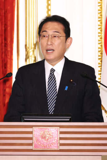 岸田文雄