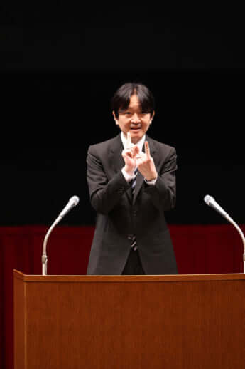 24号グラビア佳子さま_1