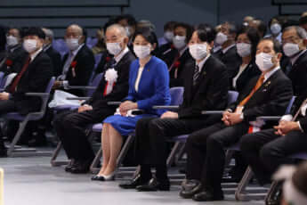 24号グラビア佳子さま_3