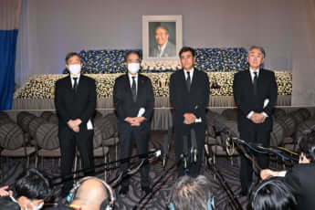 24号グラビア石原慎太郎_13