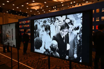 24号グラビア石原慎太郎_14