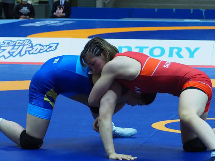 尾崎野乃香、川井友香子