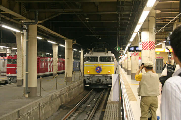 上野駅の地下ホーム