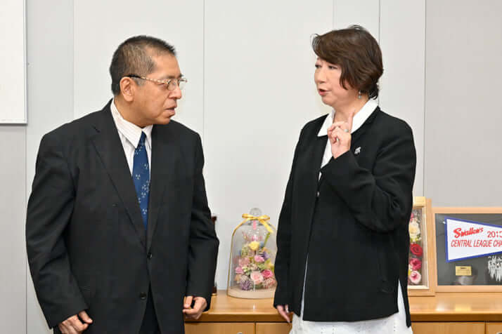 檜原麻希、佐藤優