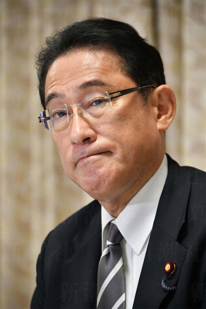 岸田文雄