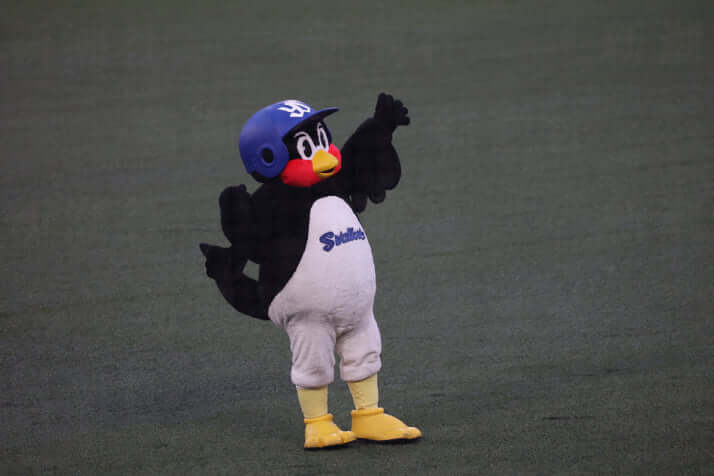 東京ヤクルトスワローズ・つば九郎