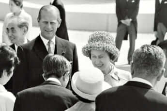 36号グラビア エリザベス女王_3