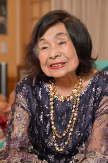 室井摩耶子