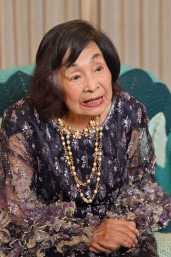 室井摩耶子