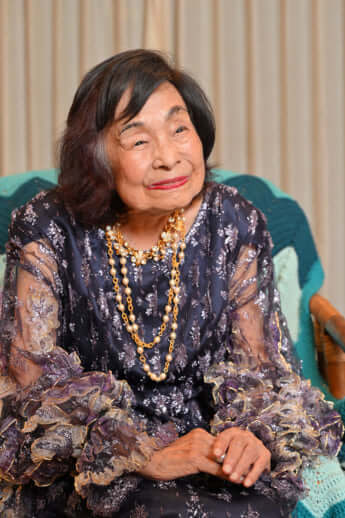 室井摩耶子