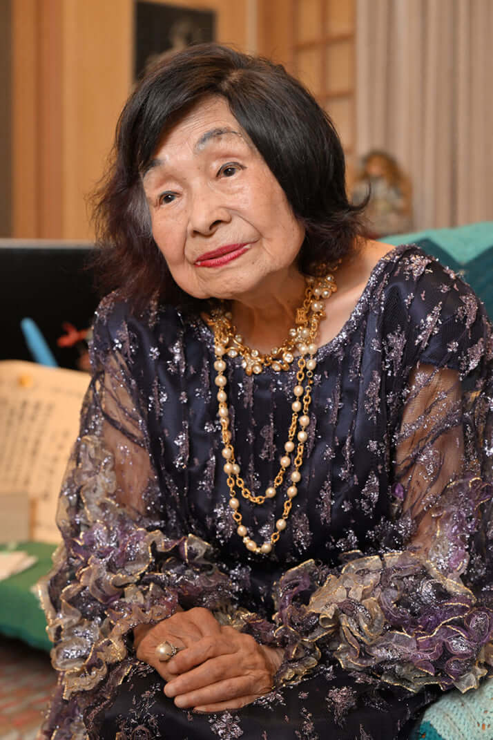 室井摩耶子