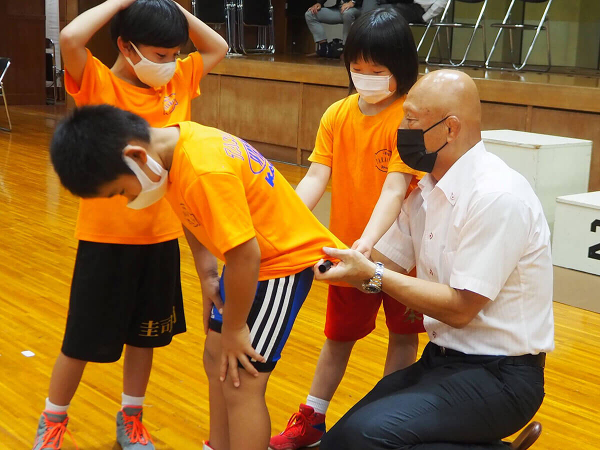 レスリング、パワハラ騒動から4年…小中学生レスラーが熱戦も「栄和人杯」が注目されない理由 | デイリー新潮