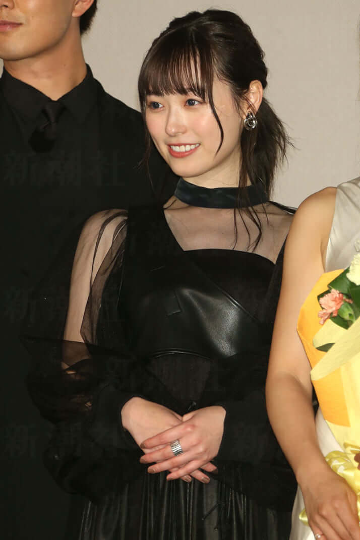 福原遥