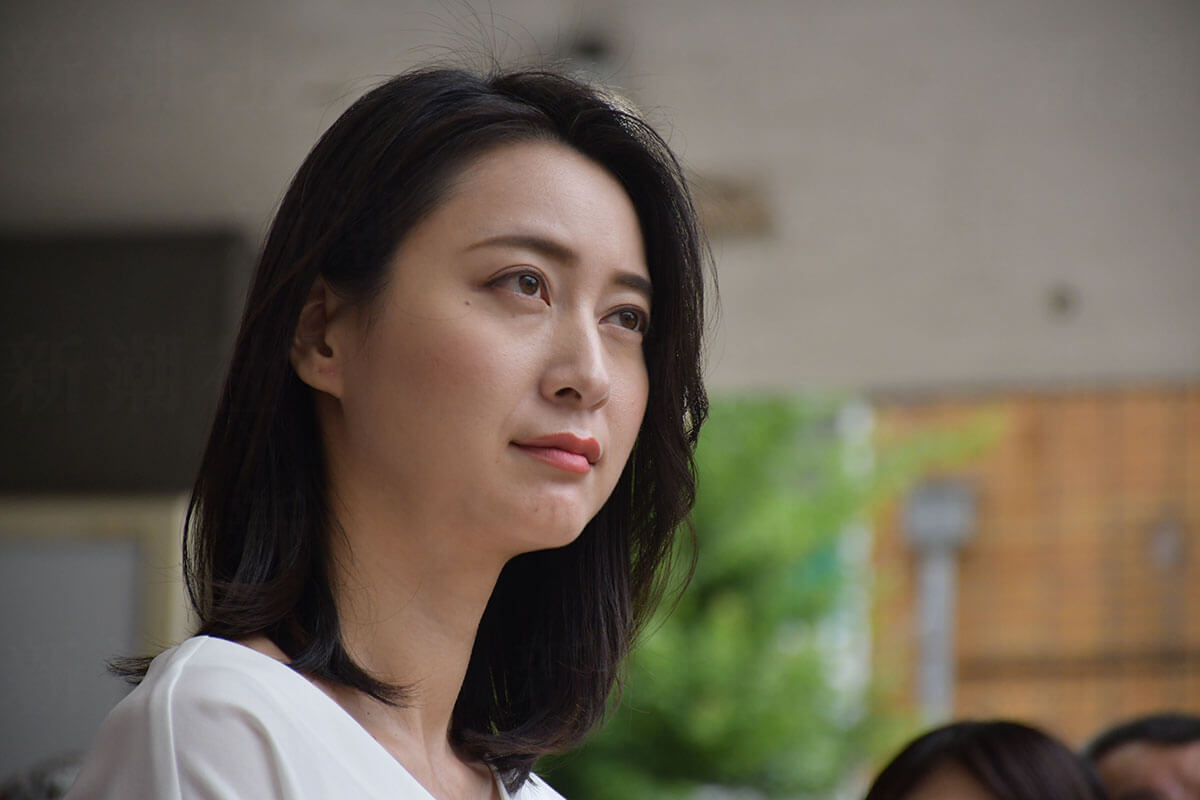 News23 超低空飛行の 小川彩佳 キャスターのかなり厳しい現状 ギャラ サポート役の離脱 ライバル局の見解 デイリー新潮