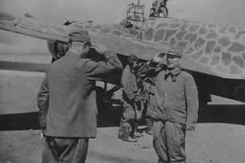 41号グラビア 樋口中将_5