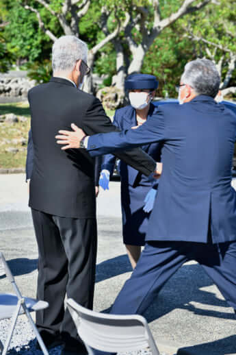 42号グラビア 皇后陛下_2