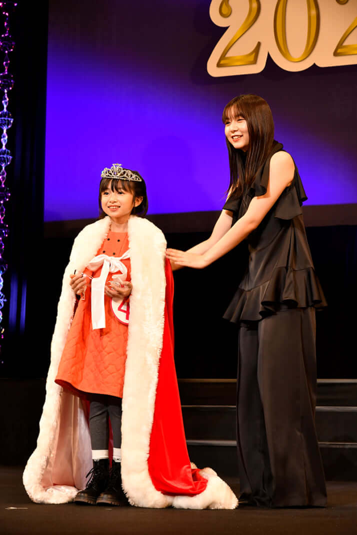 44号グラビア 東宝シンデレラ_2