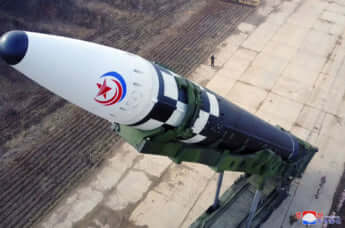 新型大陸間弾道ミサイル「火星17」