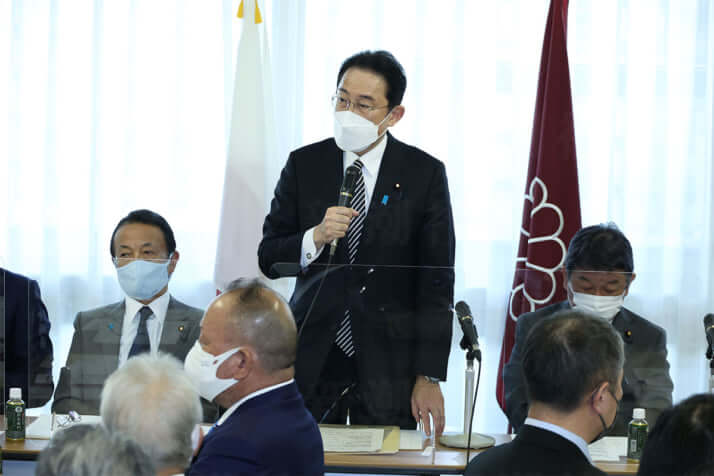 麻生太郎、岸田文雄