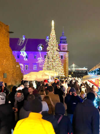 ワルシャワのクリスマスマーケットとイルミネーション