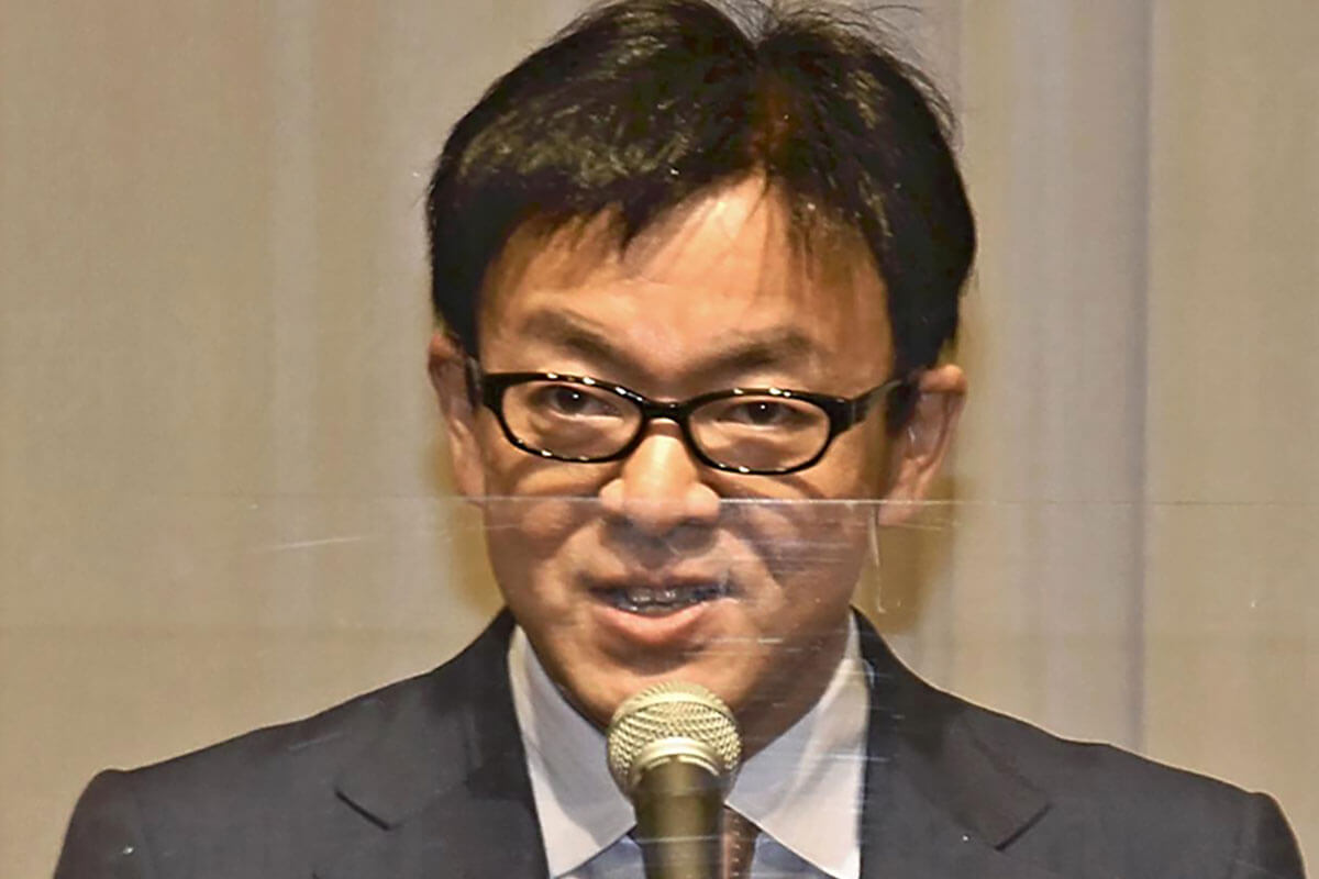 堀井学 