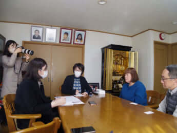 粟野仁雄さん韓国記者_4