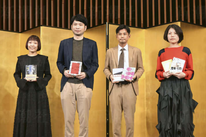 23年4号グラビア 芥川・直木賞（井戸川射子、佐藤厚志、小川哲、千早茜）