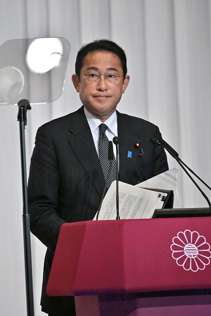 岸田文雄