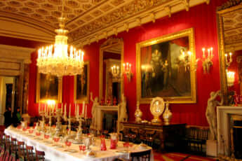 イギリスの貴族の邸宅「チャッツワース・ハウス」